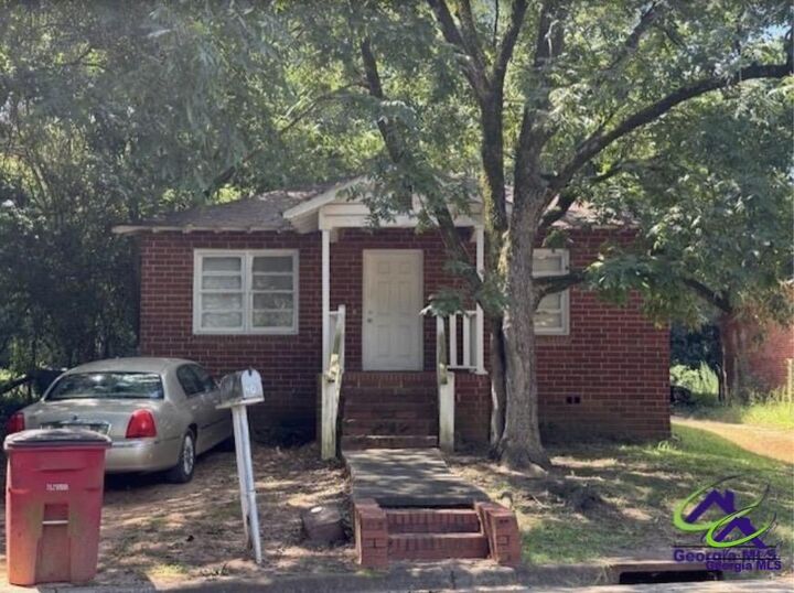 Property Photo:  4030 Marion Ave  GA 31206 