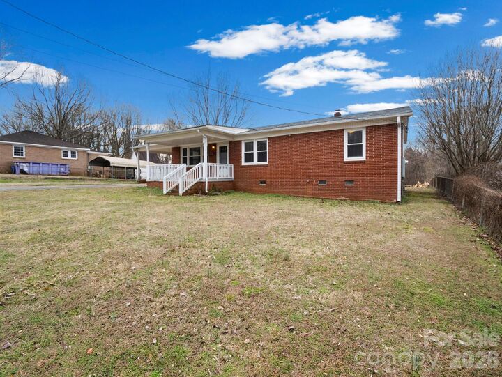 Property Photo:  309 Green Street  NC 28092 