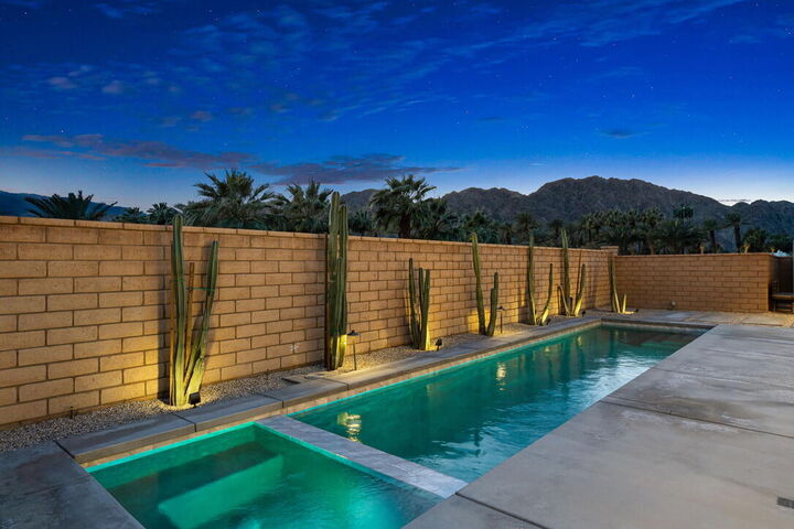 Property Photo: 55766 Isleworth CA 92253