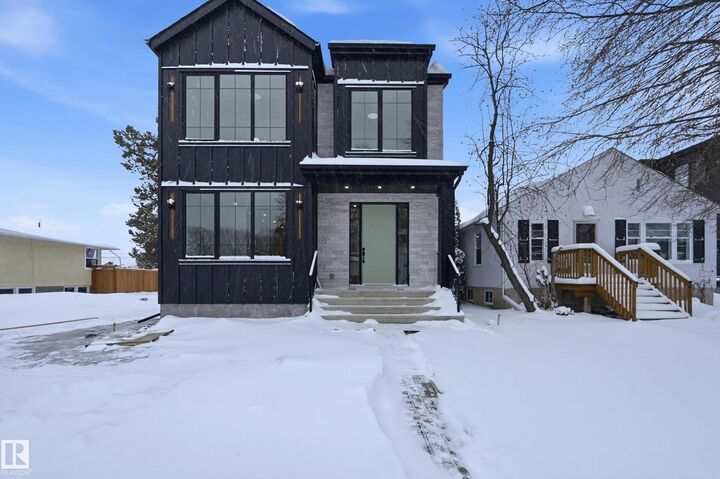 Property Photo:  11121 51 Street NW  AB T5W 3E5 