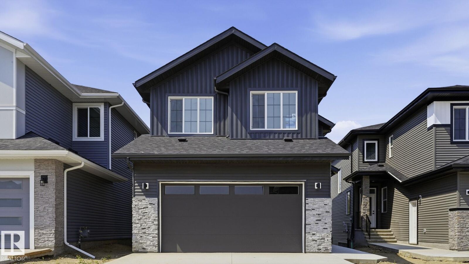 Property Photo: 43 Norwyck Way AB T7X 3G5