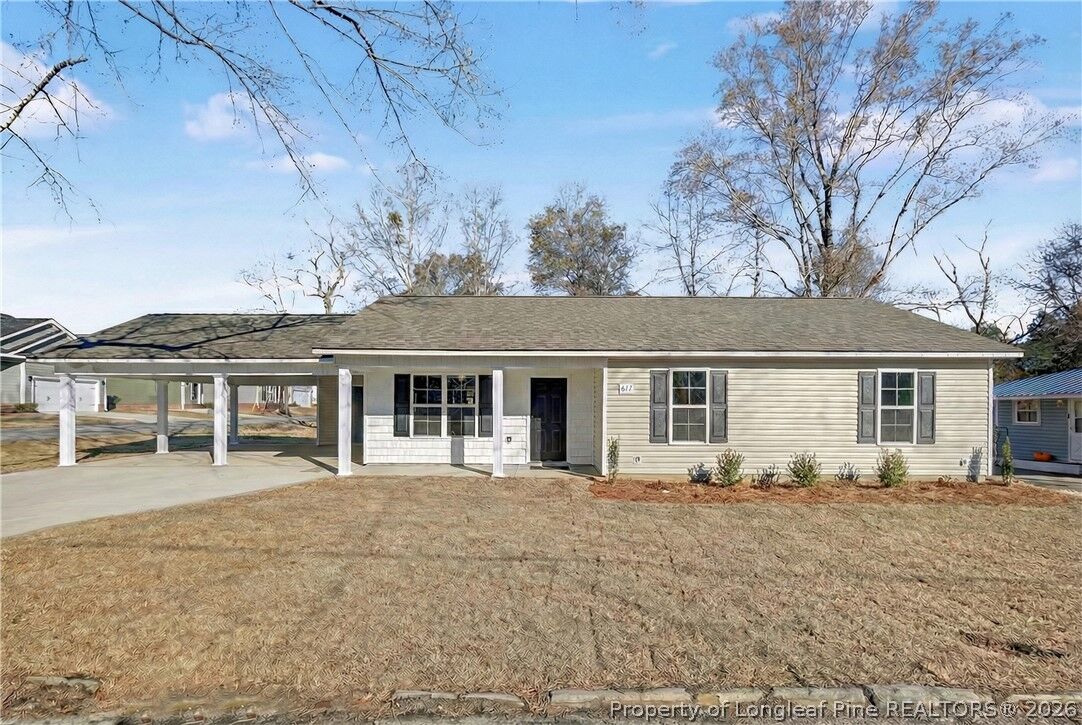 Property Photo:  214 Lee Street  NC 28390 