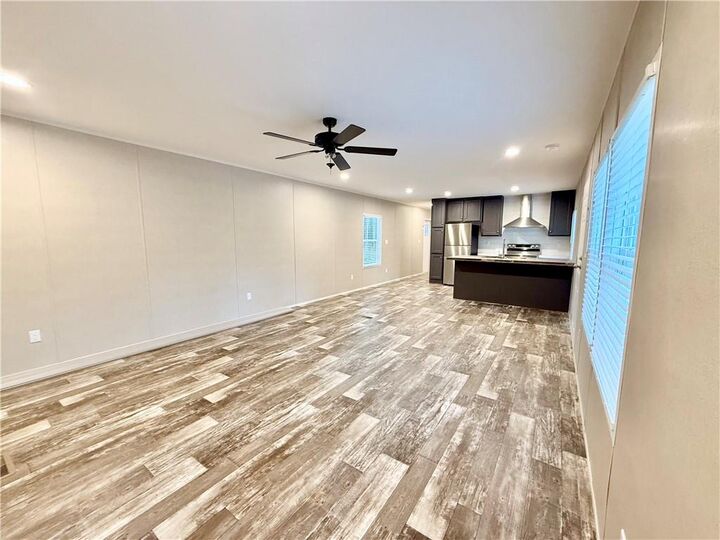 Property Photo: 439 Hwy 772 E Highway LA 71342