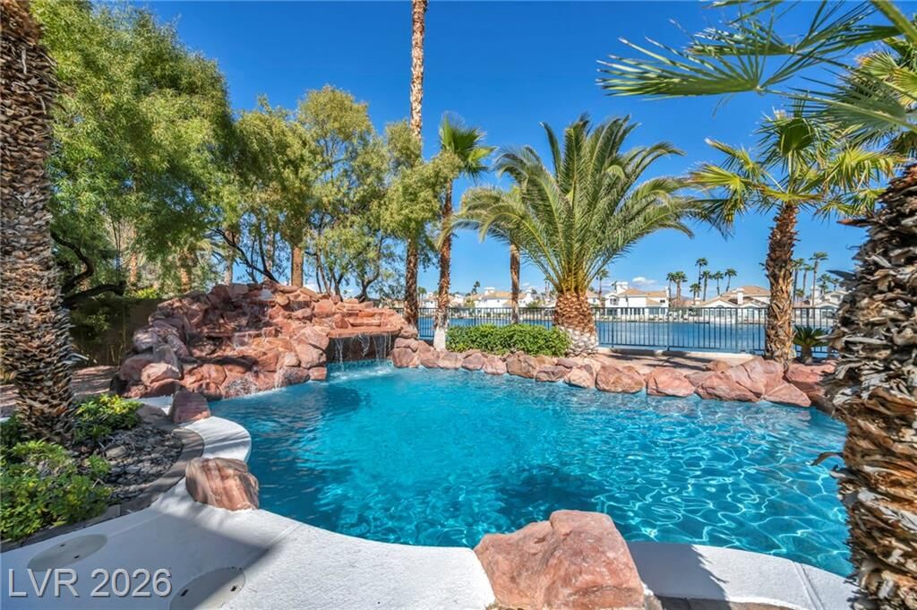 Property Photo: 2812 Sterling Cove Drive NV 89128