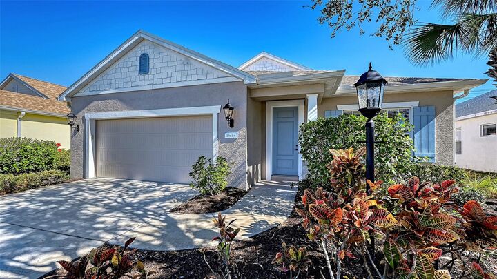 Property Photo:  1635 White Breeze Cove  FL 34208 