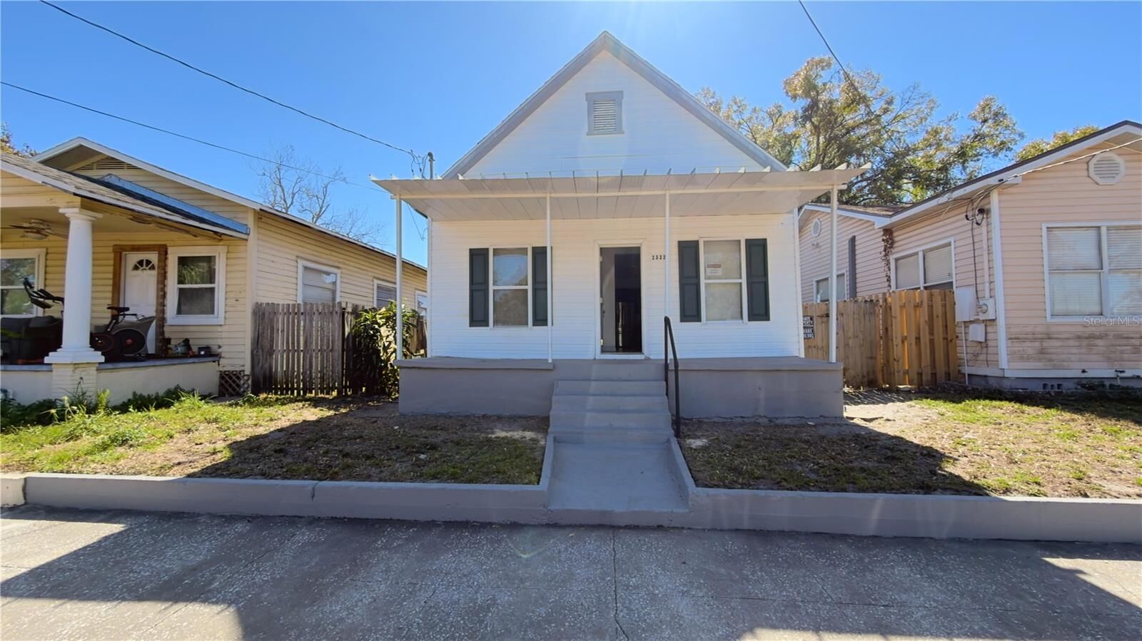 Property Photo:  2332 W Pine Street  FL 33607 