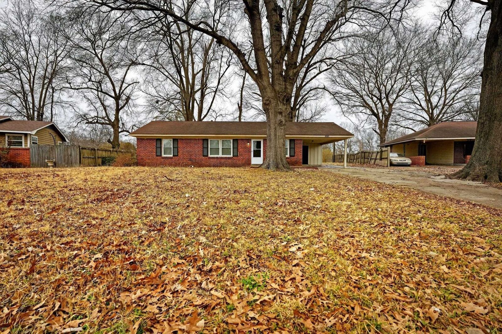 Property Photo:  880 Craigwood Dr  TN 38116 