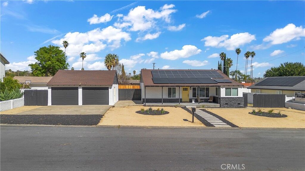 Property Photo: 15030 Marcolesco CA 92530