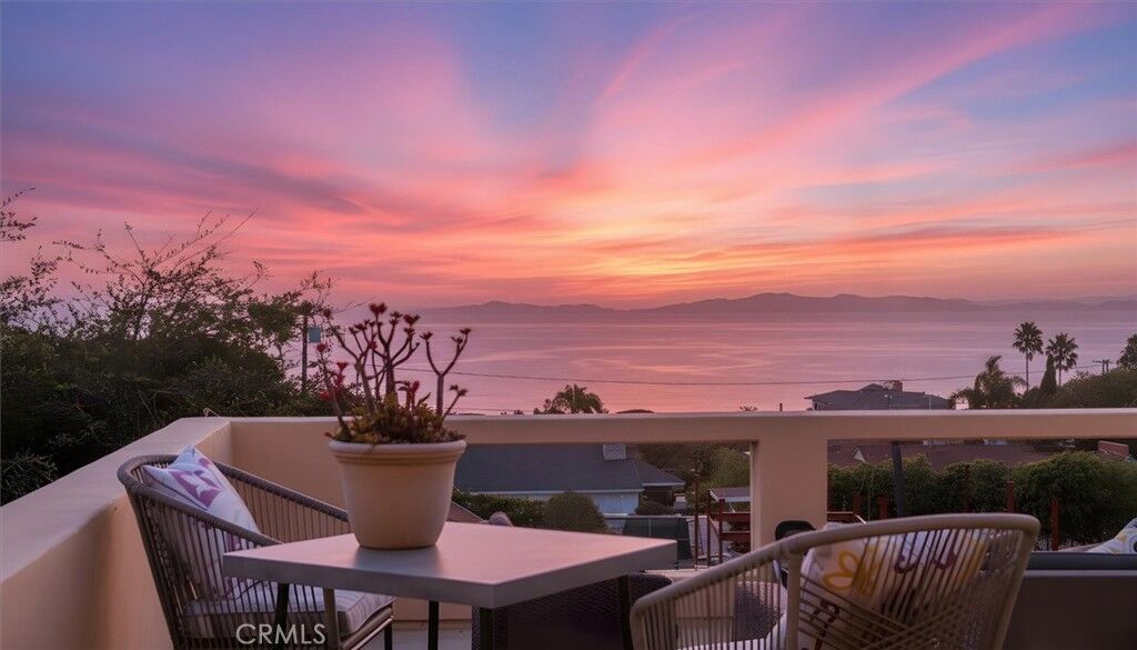 Property Photo: 120 Via Alameda CA 90277