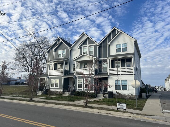 Property Photo: 302 Williams Ave 102 TN 37115