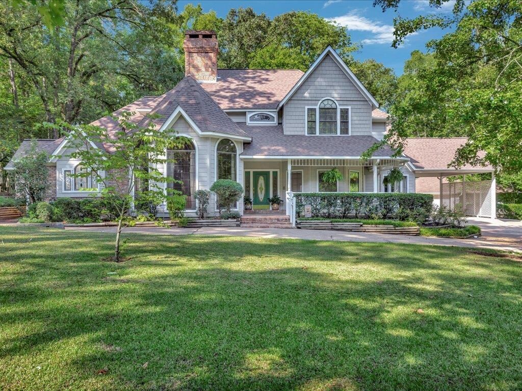 Property Photo:  203 Carriage Drive  TX 75904 