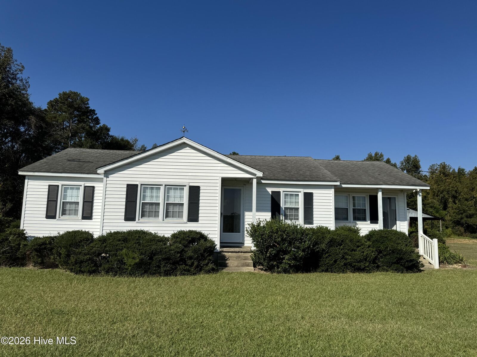 Property Photo: 3222 Perry Blizzard Road NC 28525