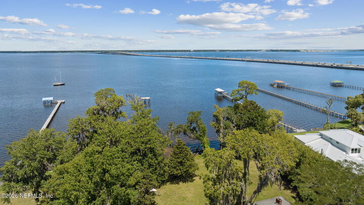 Property Photo: 2510 Hickory Bluff Lane FL 32223