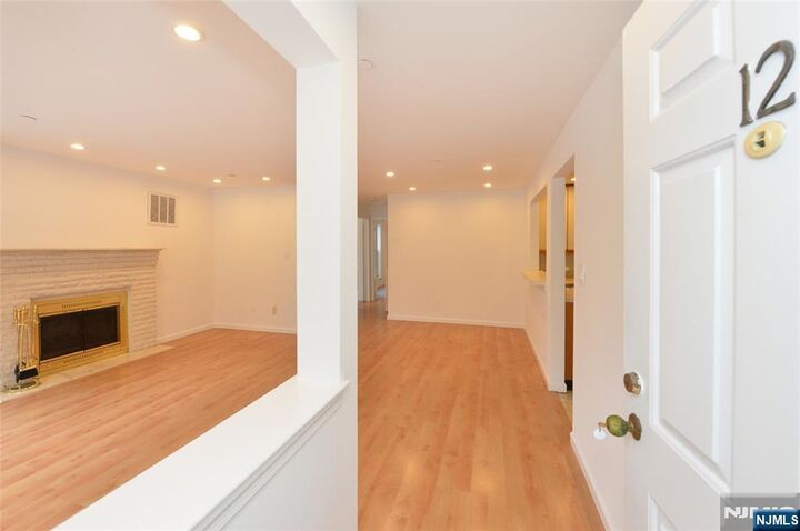 Property Photo:  12 Fox Run Drive 6  NJ 07631 