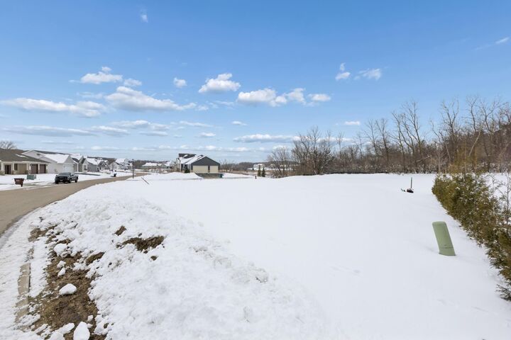 Property Photo:  4708 Towns Edge Road  MN 55375 