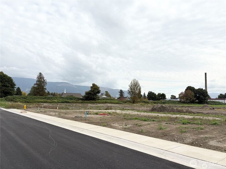 Property Photo: 312 W 4th Street WA 98247