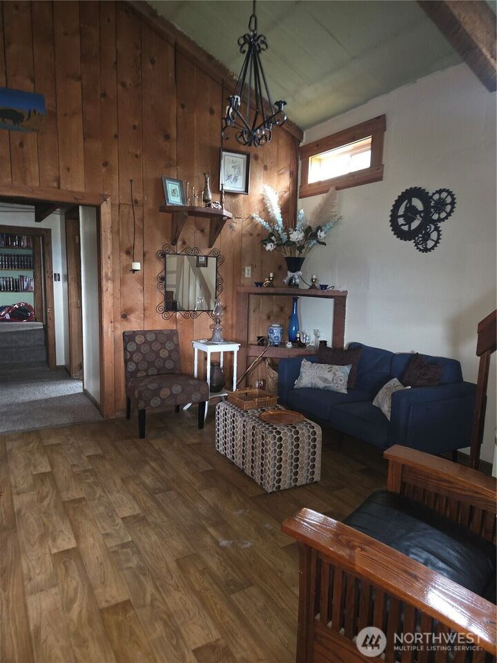 Property Photo:  83 E Cayuse Mountain Road  WA 98855 