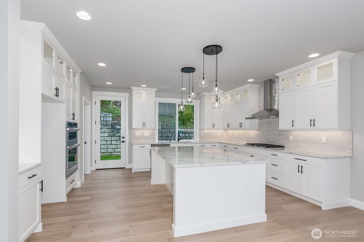 Property Photo:  20316  94th Drive NE  WA 98011 