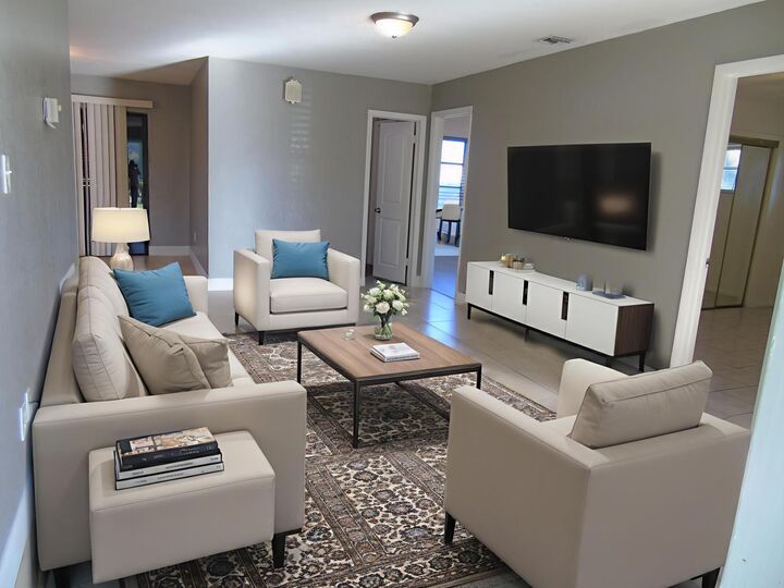 Property Photo:  6902 S Plymouth Drive  FL 33462 