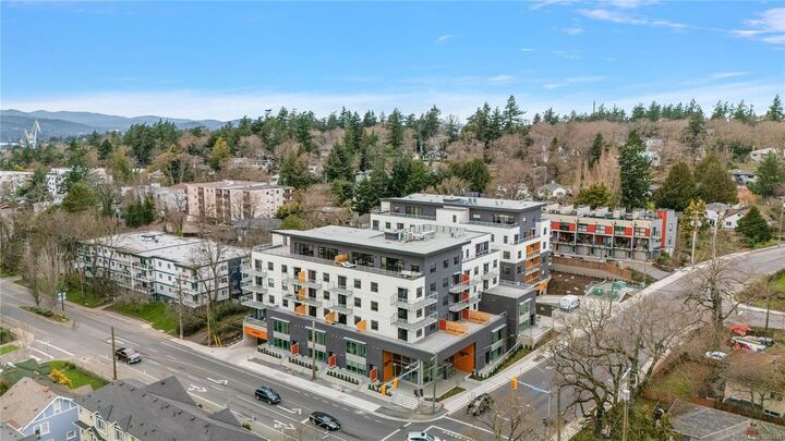 610 Lampson St #307 — photo 1