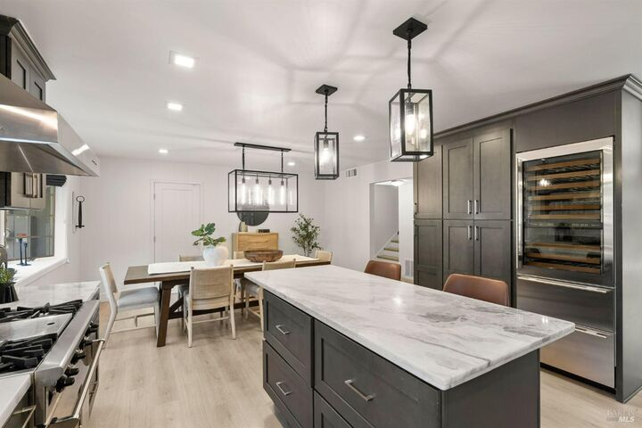 Property Photo: 38 Twelveoak Hill Drive CA 94903