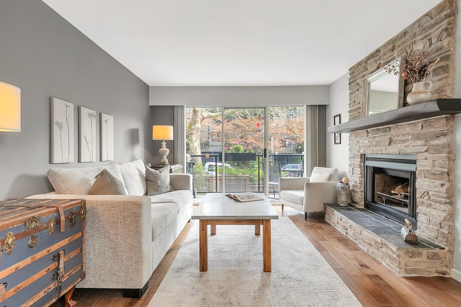 Property Photo:  230 Mowat Street 213  BC V3M 4B2 