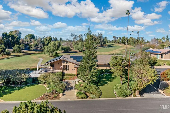 Property Photo: 4290 Country Club Drive CA 93306