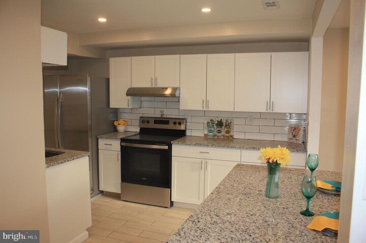 Property Photo:  115 E Kings Highway 299  NJ 08052 