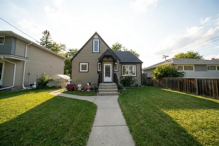 Property Photo: 445 Cordova Street MB R3N 1A8