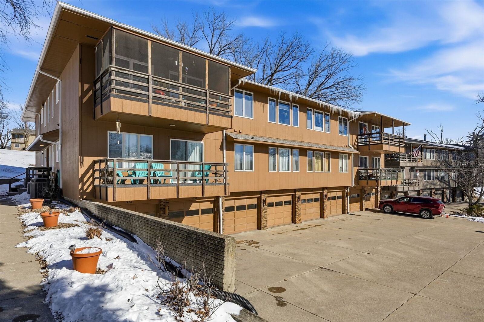 Property Photo:  1730 Pikes Peak Ct NE  IA 52402 