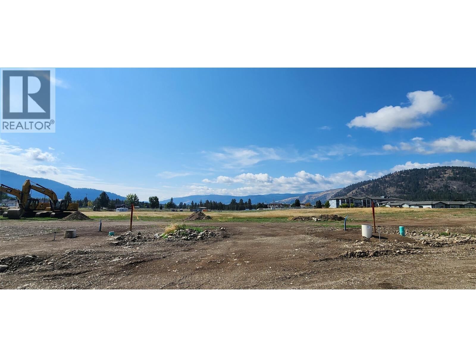 Property Photo:  6970/6950 22nd Street  BC V0H 1H0 