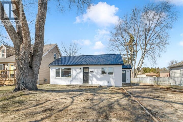 Property Photo:  7 Oxley Drive  ON N7L 2K5 