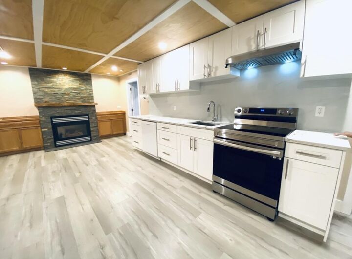 Property Photo:  11010 86A Avenue  BC V4C 2Y2 