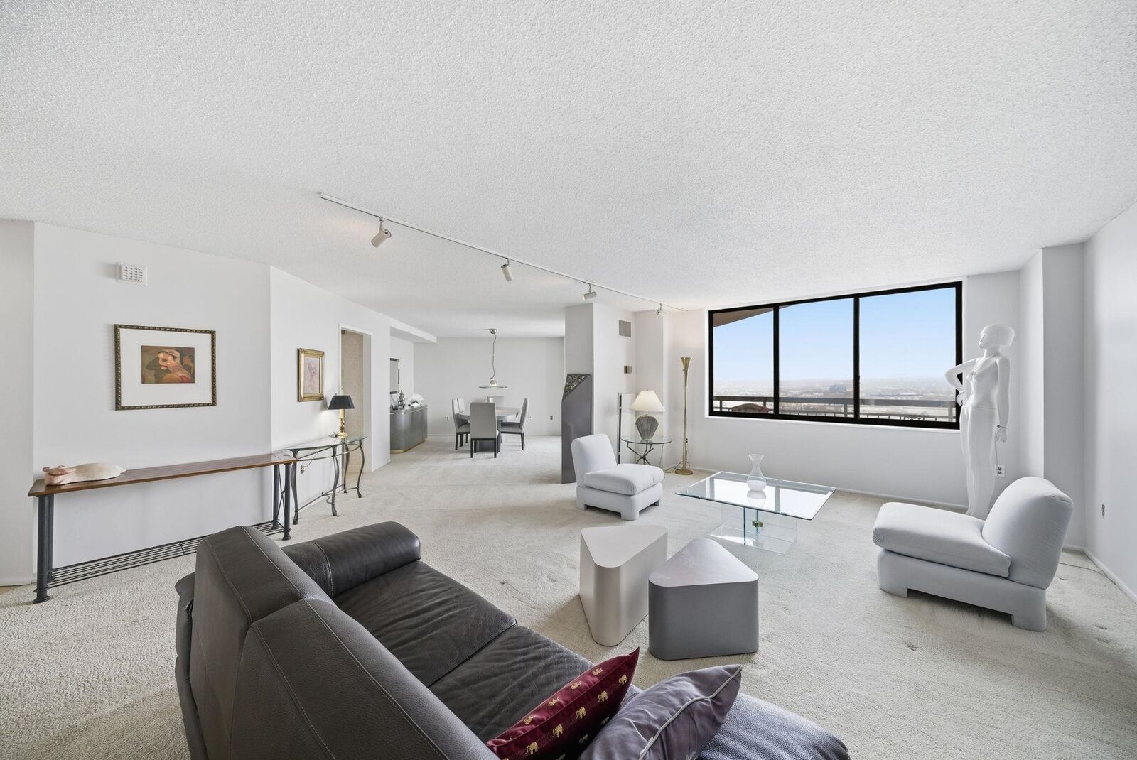 Property Photo:  2103 Harmon Cove Tower 2103  NJ 07094 