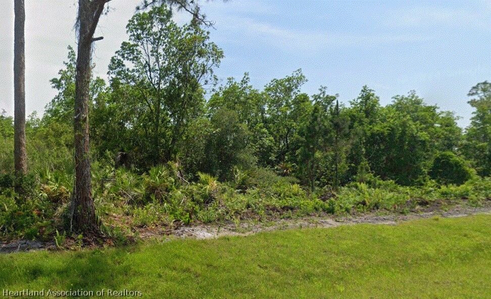 Property Photo:  6901 Columbus Boulevard  FL 33872 
