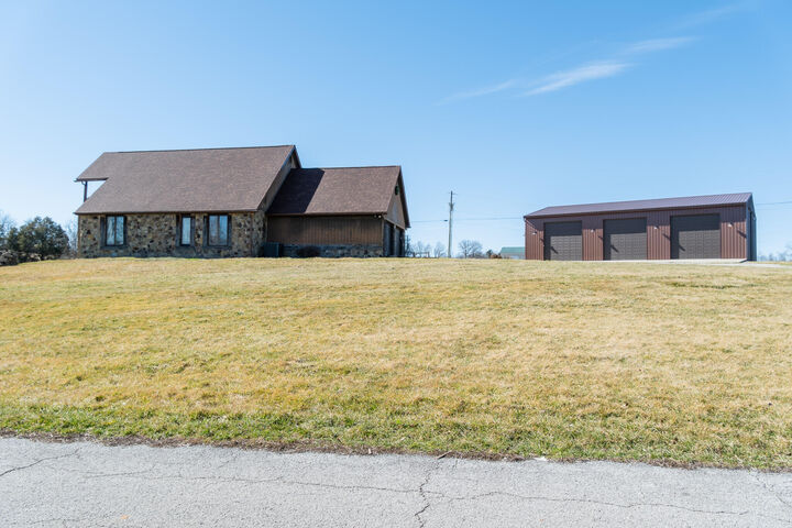 Property Photo:  731 Bee Lick Creek Road  KY 42503 