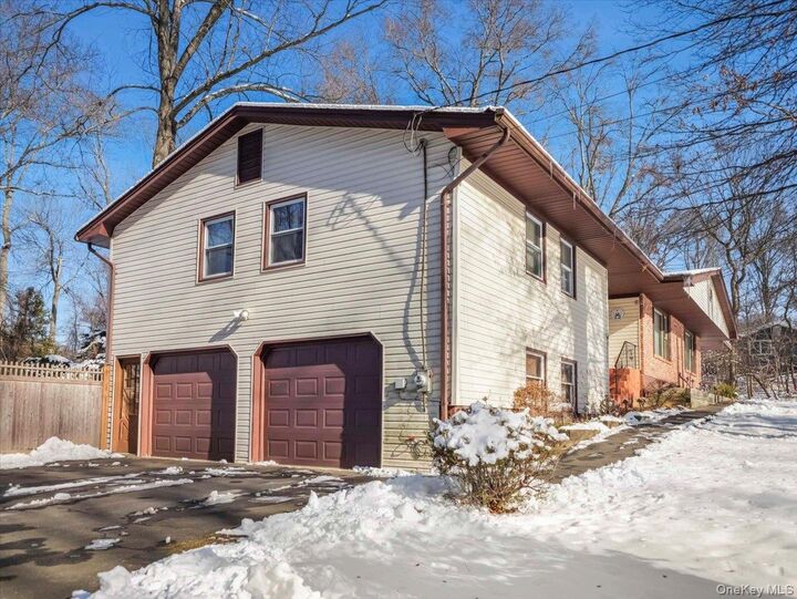Property Photo:  61 Rolling Ridge Road  NY 10956 