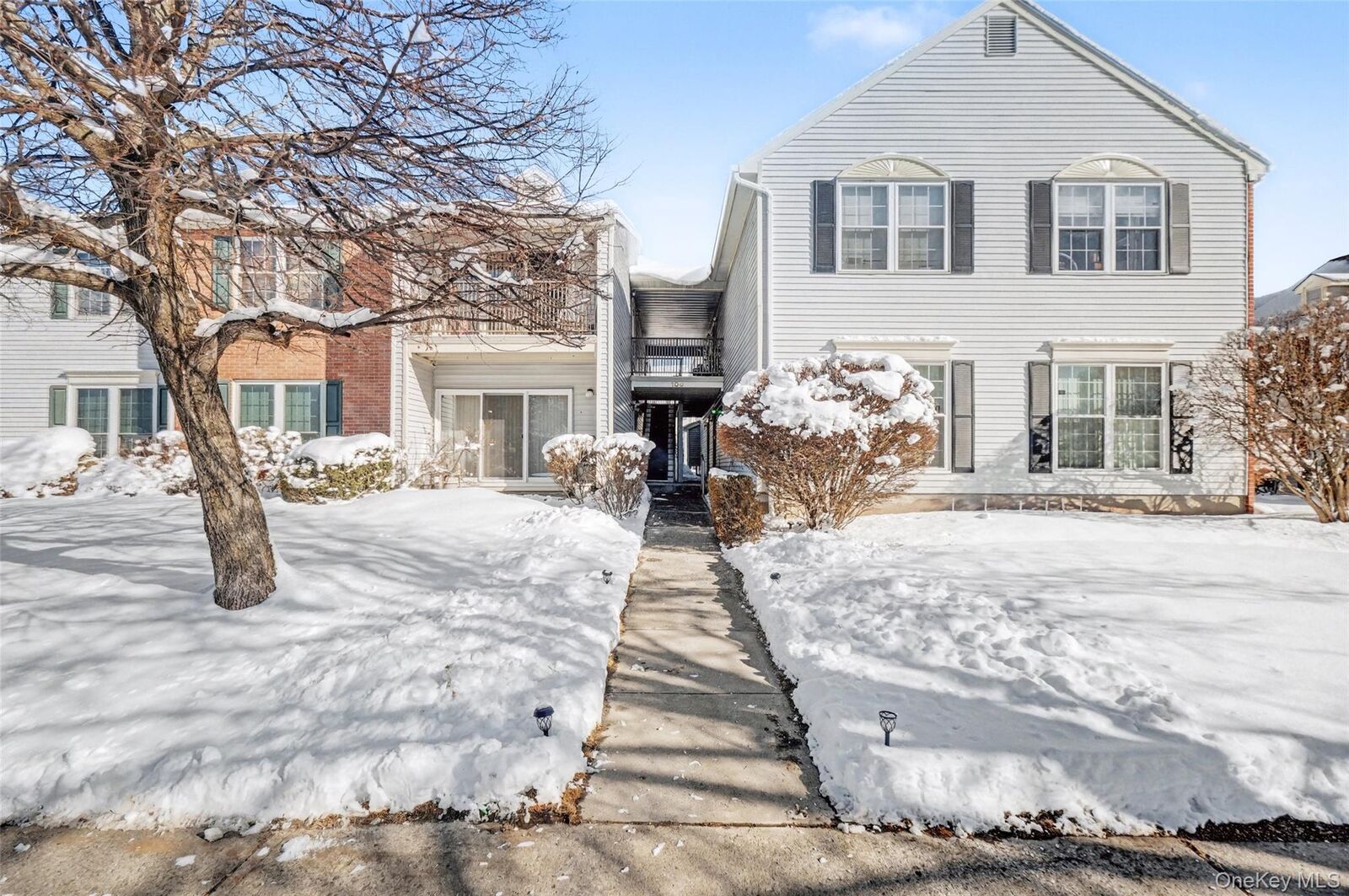 Property Photo:  106 Cartwheel Court 13  NY 10992 