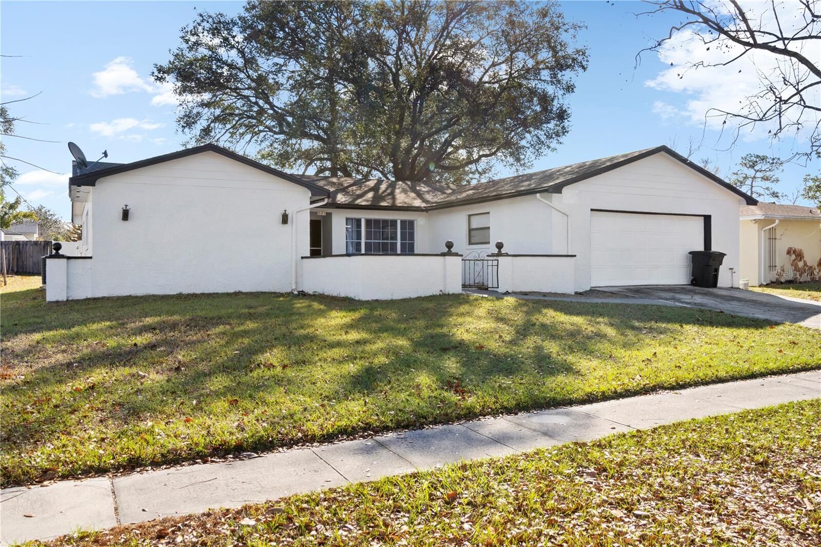 Property Photo:  621 Ashberry Lane  FL 32714 