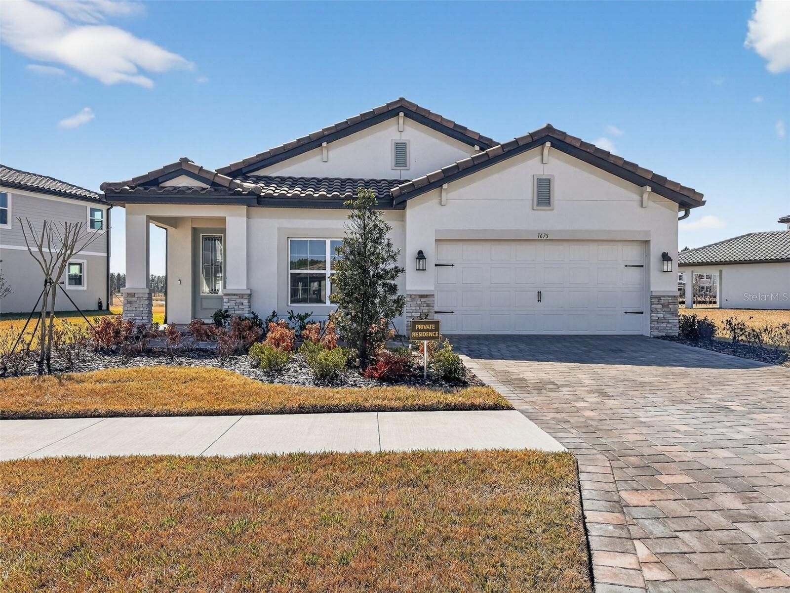 Property Photo: 1673 Suttonset Trail FL 33541