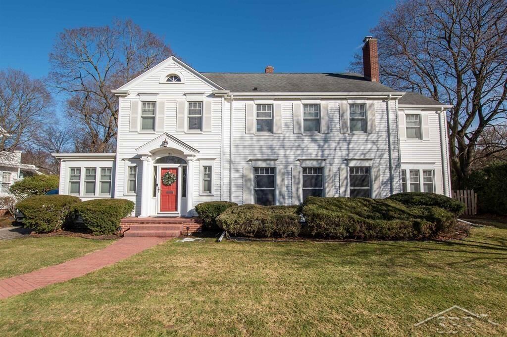 Property Photo:  21 W Hannum Boulevard  MI 48602 