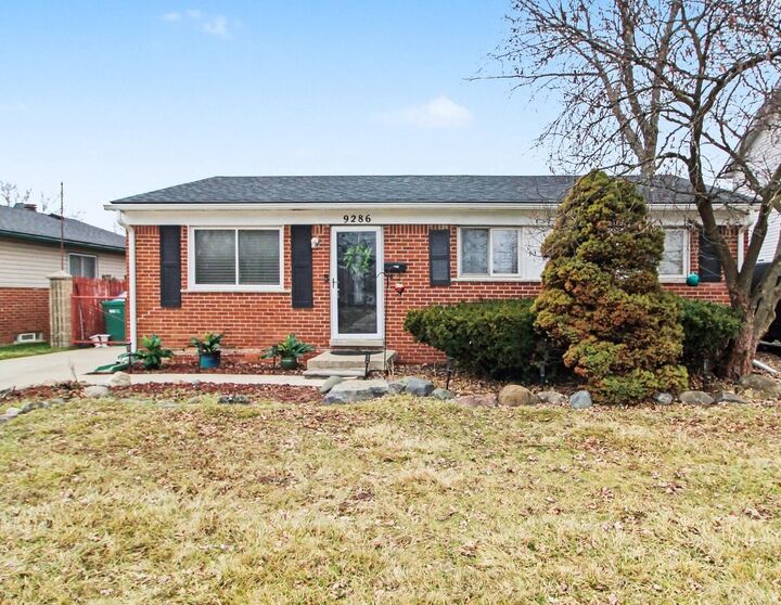 Property Photo:  9286 Chamberlain Street  MI 48174 