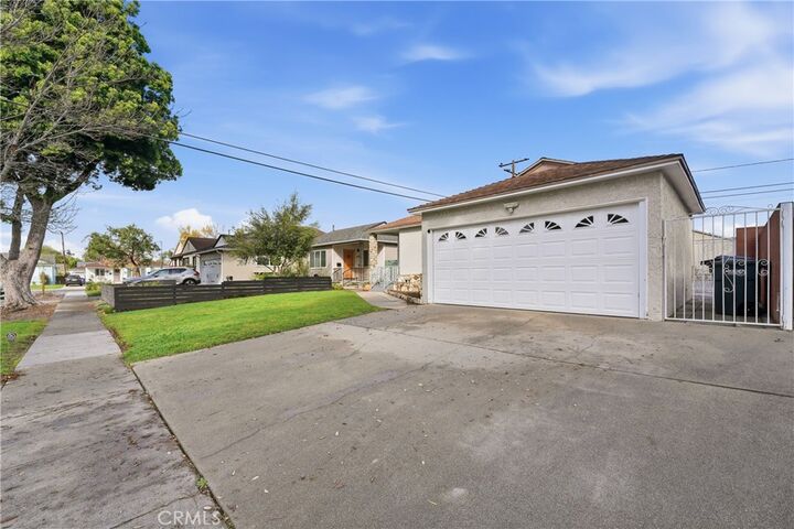 Property Photo:  6513 Fairman  CA 90713 
