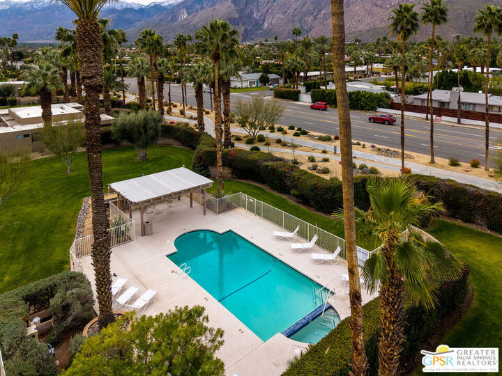 Property Photo:  1747 E El Alameda  CA 92262 