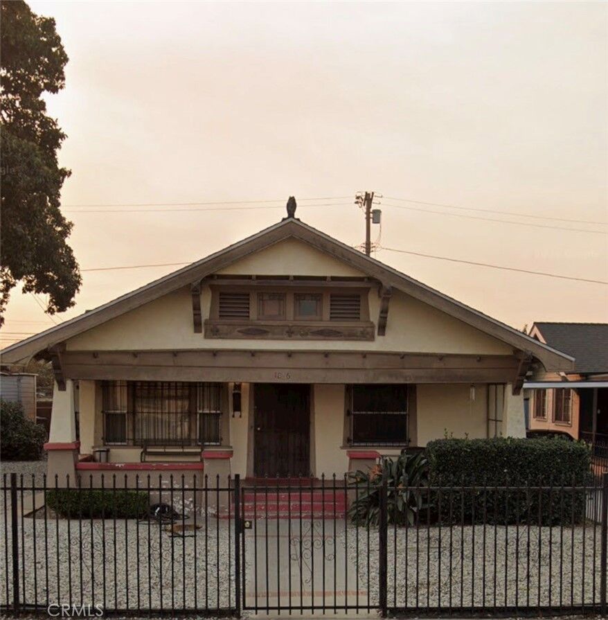 Property Photo:  1826 W 46th St  CA 90062 