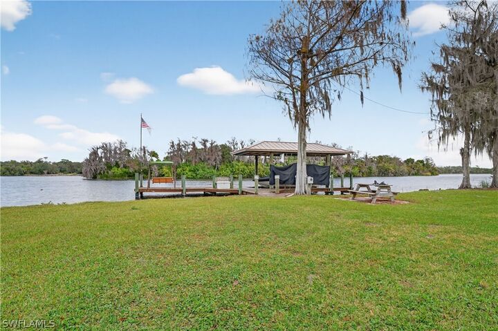 Property Photo:  1964 Rialto Way  FL 33920 