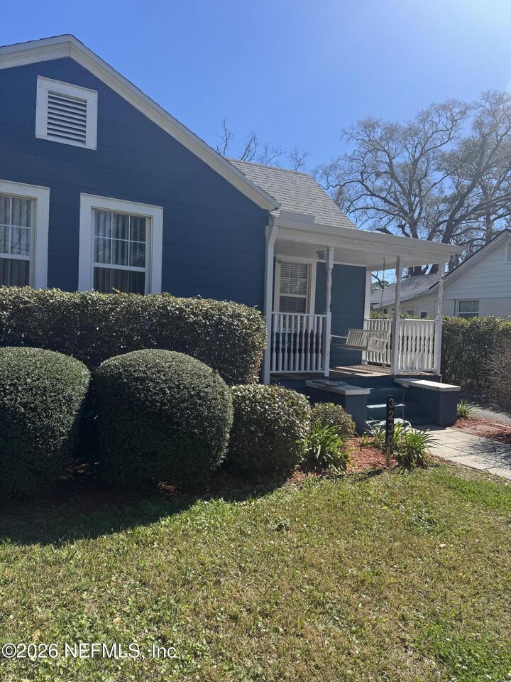 Property Photo:  3230 Mayflower Street  FL 32205 