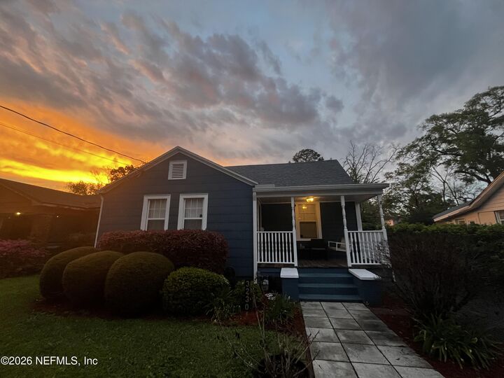 Property Photo:  3230 Mayflower Street  FL 32205 