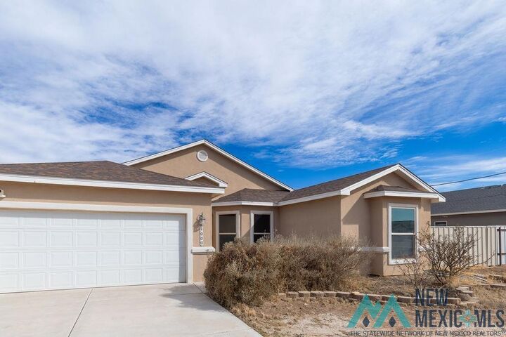 Property Photo:  4000 S John Wesley Hardin Court  NM 88220 