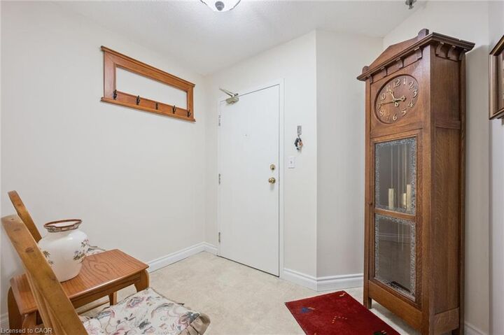 Property Photo:  1009 Queenston Road 216  ON N3H 3K7 